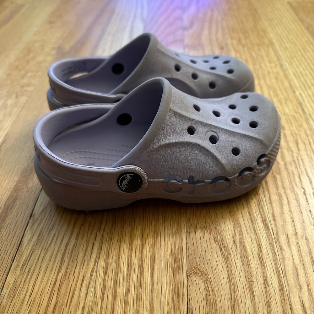 Crocs size 10C